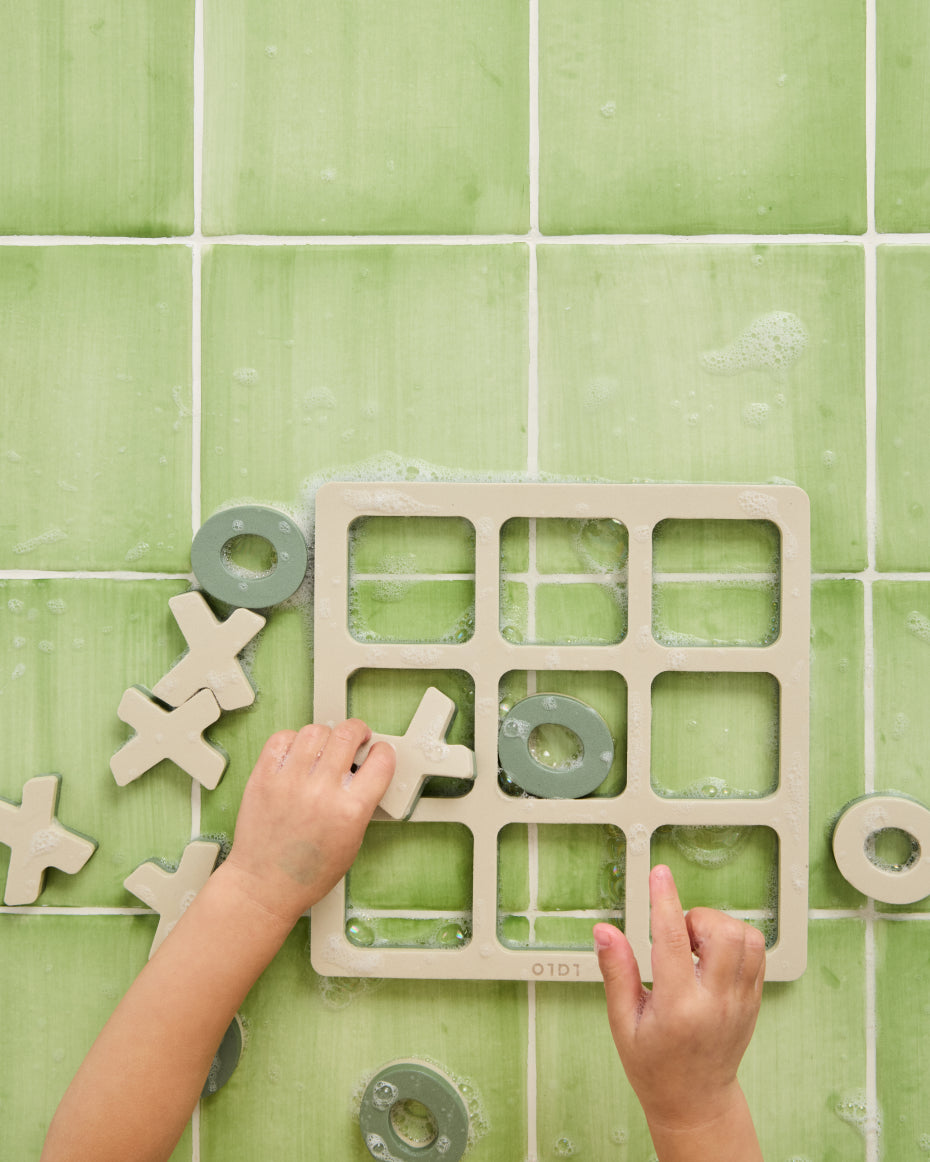 lalo2.0_bathtime-tic-tac-toe