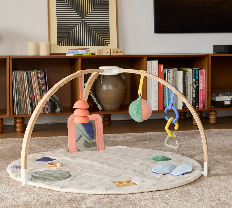 Setting Up and Disassembling Your Play Gym