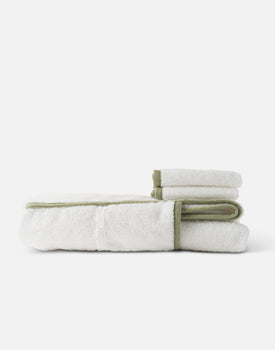The Hooded Towel + 2 Washcloth Set in Coconut / Sage