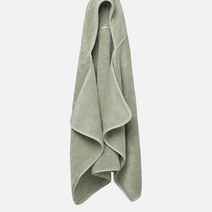 The Ribbed Hooded Towel