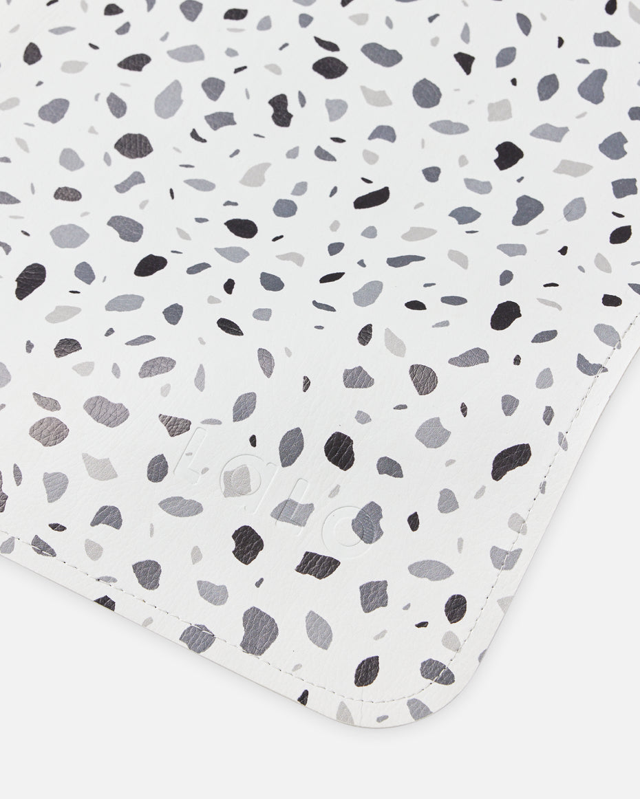 lalo2.0_black-white-terrazzo
