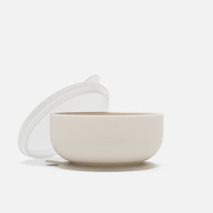 Suction Bowl + Lid in Oatmeal / 1 Pack