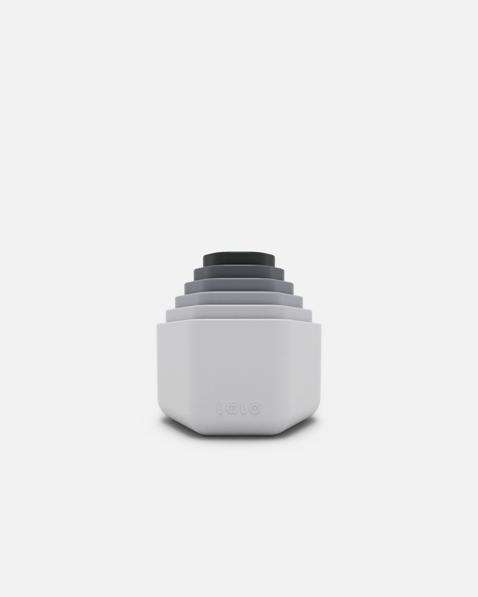 lalo2.0_black-and-white