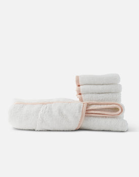 The Hooded Towel + Washcloth Set in Coconut / Grapefruit